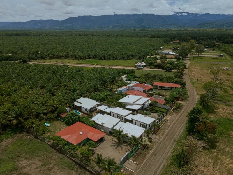 Investment Opportunity: Income-Generating Property with Five Houses in Quepos, Damas, Costa Rica