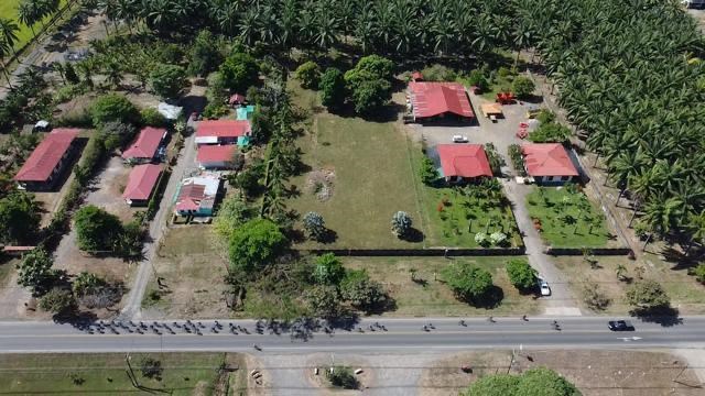 This sprawling 5,000 square meter property is an excellent choice for both commercial and residential use $550 000
