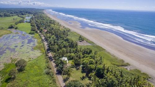 Property titled $299,000 Front Beach.