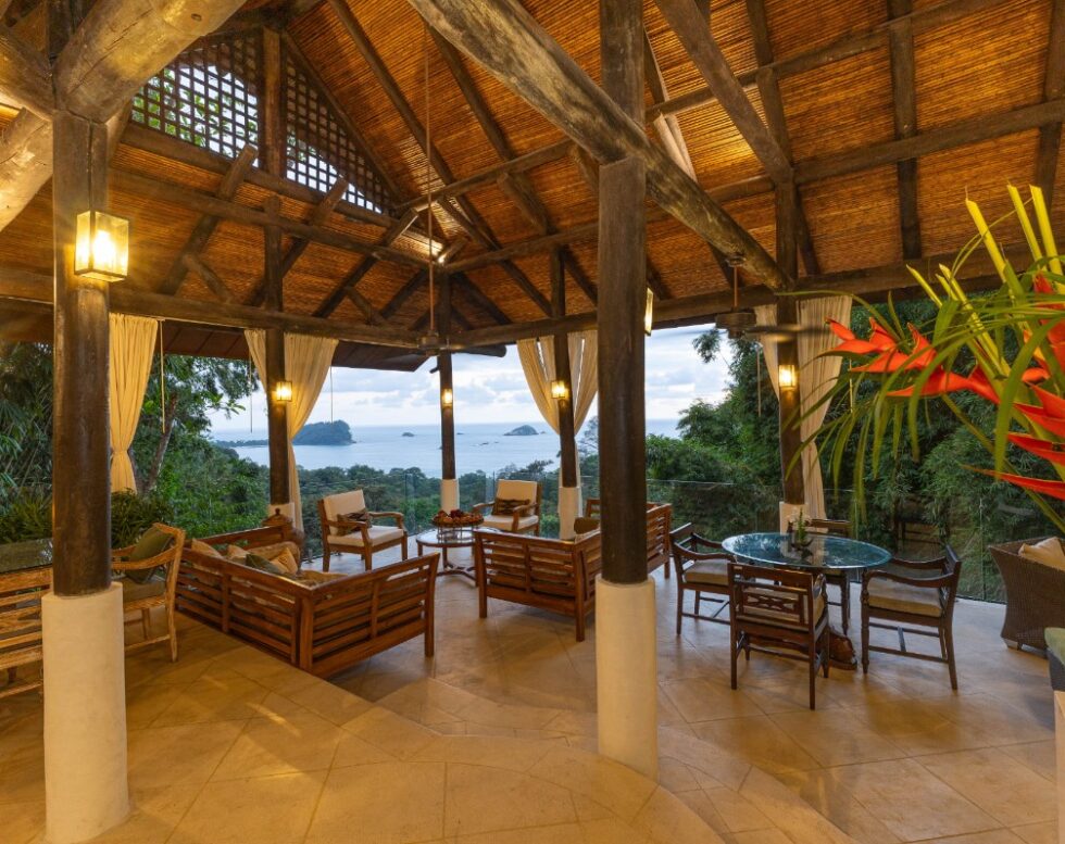 Casa Vista Azul, A Luxurious Retreat in Manuel Antonio
