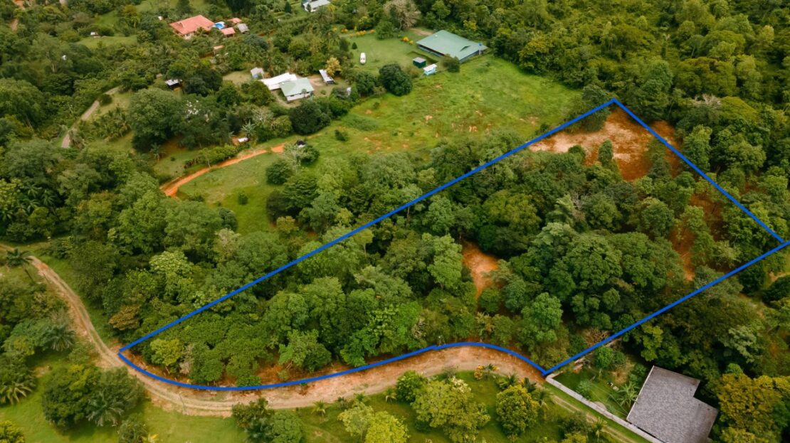 Vacant Land in Villa Nueva. Quepos