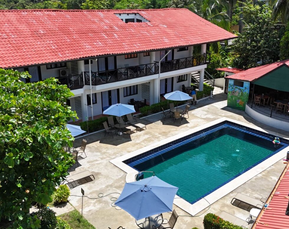 Top-Floor Retreat in Manuel Antonio: Spacious 2-Bedroom Penthouse with Stunning Pool Views and Prime Location!